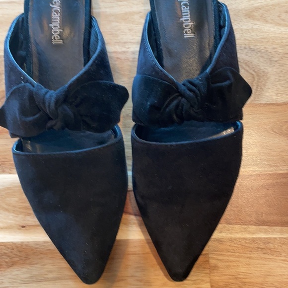 Ladies slides size 7.5 - Picture 2 of 5